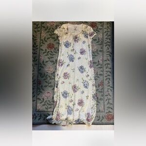 Scarlett Ivory Floral Lace Maxi Dress 💐